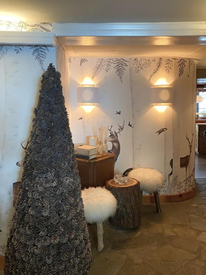 Hotel Le Grand Chalet Favre Saint-Luc Buitenkant foto
